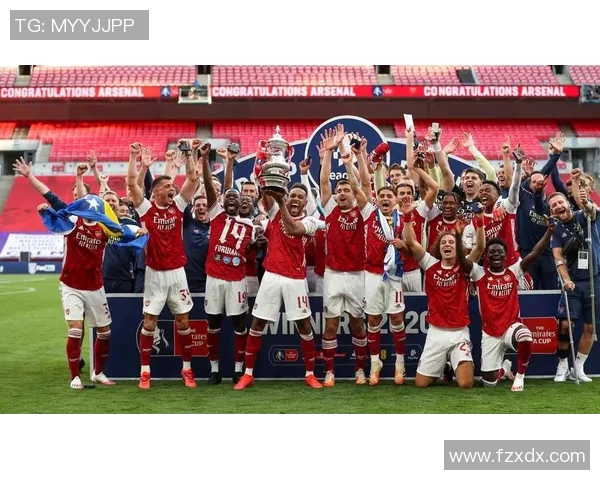 足球球星精准控球瞬间展示技巧与专注力的完美结合